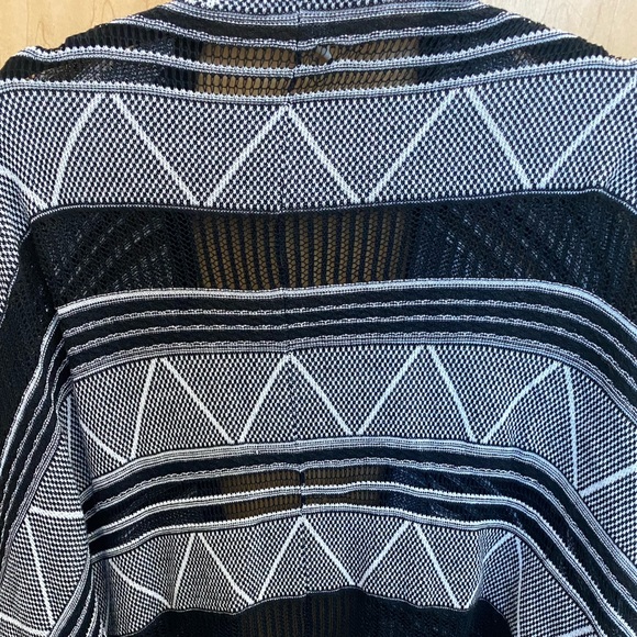 BCBGeneration - Geometric Pattern Shawl - One Size - Picture 9 of 11